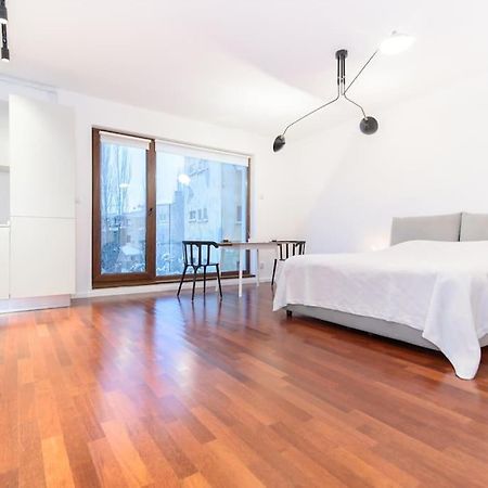 Bianco 19 - Central Studio Universitate - Old Town Bucureşti Ngoại thất bức ảnh