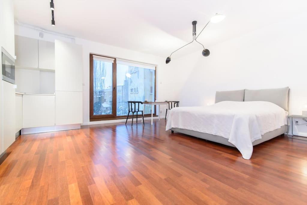 Bianco 19 - Central Studio Universitate - Old Town Bucureşti Ngoại thất bức ảnh