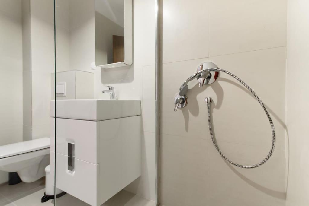 Bianco 19 - Central Studio Universitate - Old Town Bucureşti Ngoại thất bức ảnh