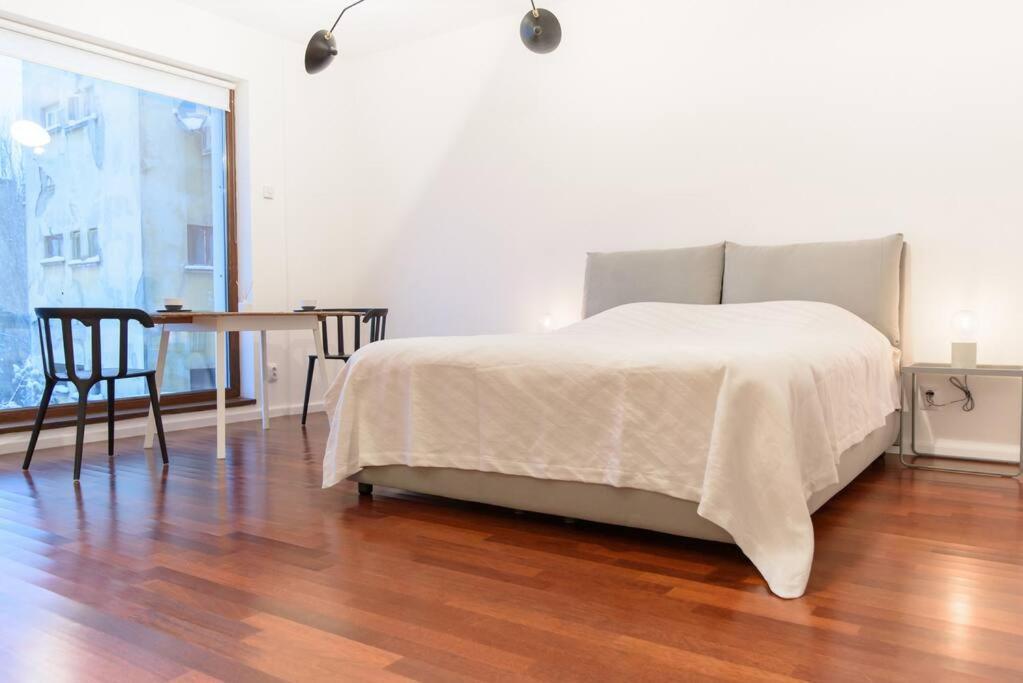 Bianco 19 - Central Studio Universitate - Old Town Bucureşti Ngoại thất bức ảnh
