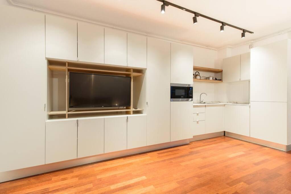 Bianco 19 - Central Studio Universitate - Old Town Bucureşti Ngoại thất bức ảnh