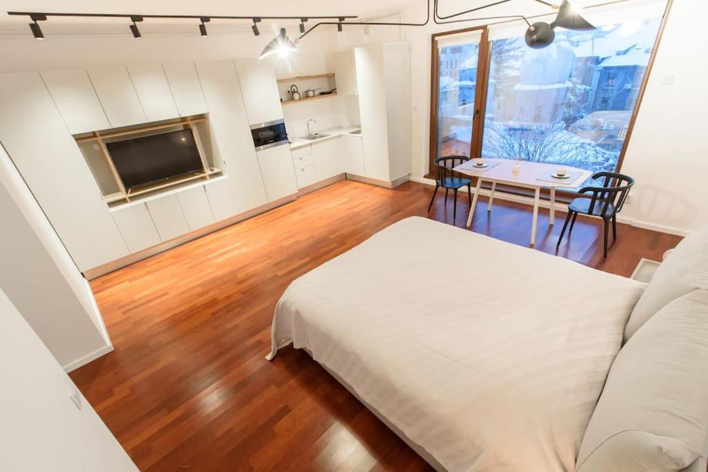 Bianco 19 - Central Studio Universitate - Old Town Bucureşti Ngoại thất bức ảnh